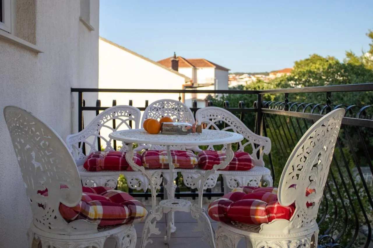 Apartment Villa Erika Trogir Croatia